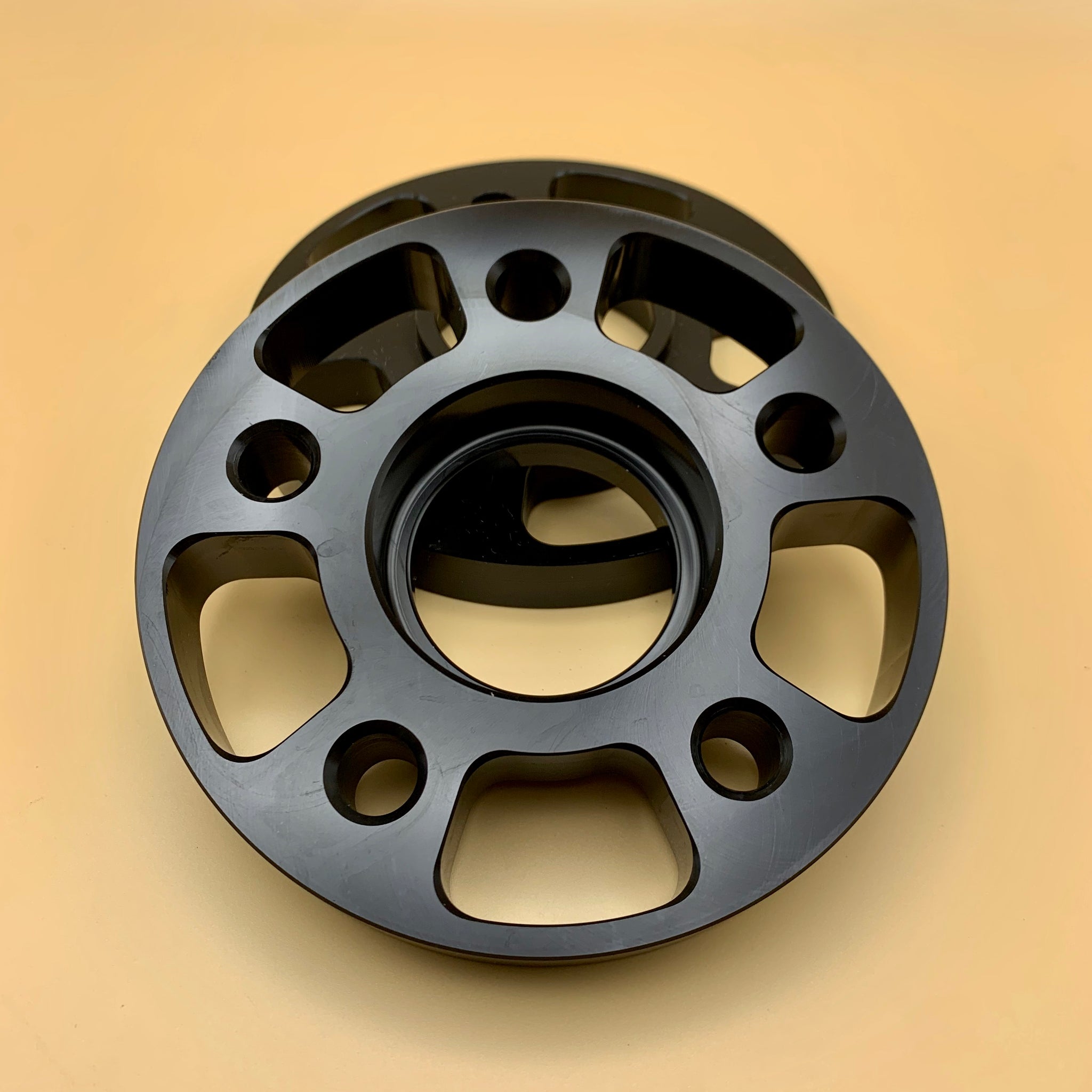 20mm Wheel Spacers (2) & Bolts For Volvo V70 Mk2 (2000-2007) – Aftermarket Wheels, 5x108 To 5x110